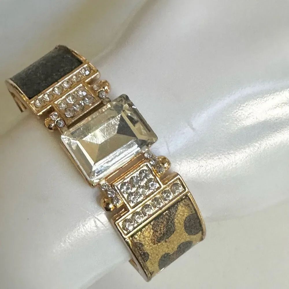 Gold Tone Leopard Rhinestone bangle Bracelet
